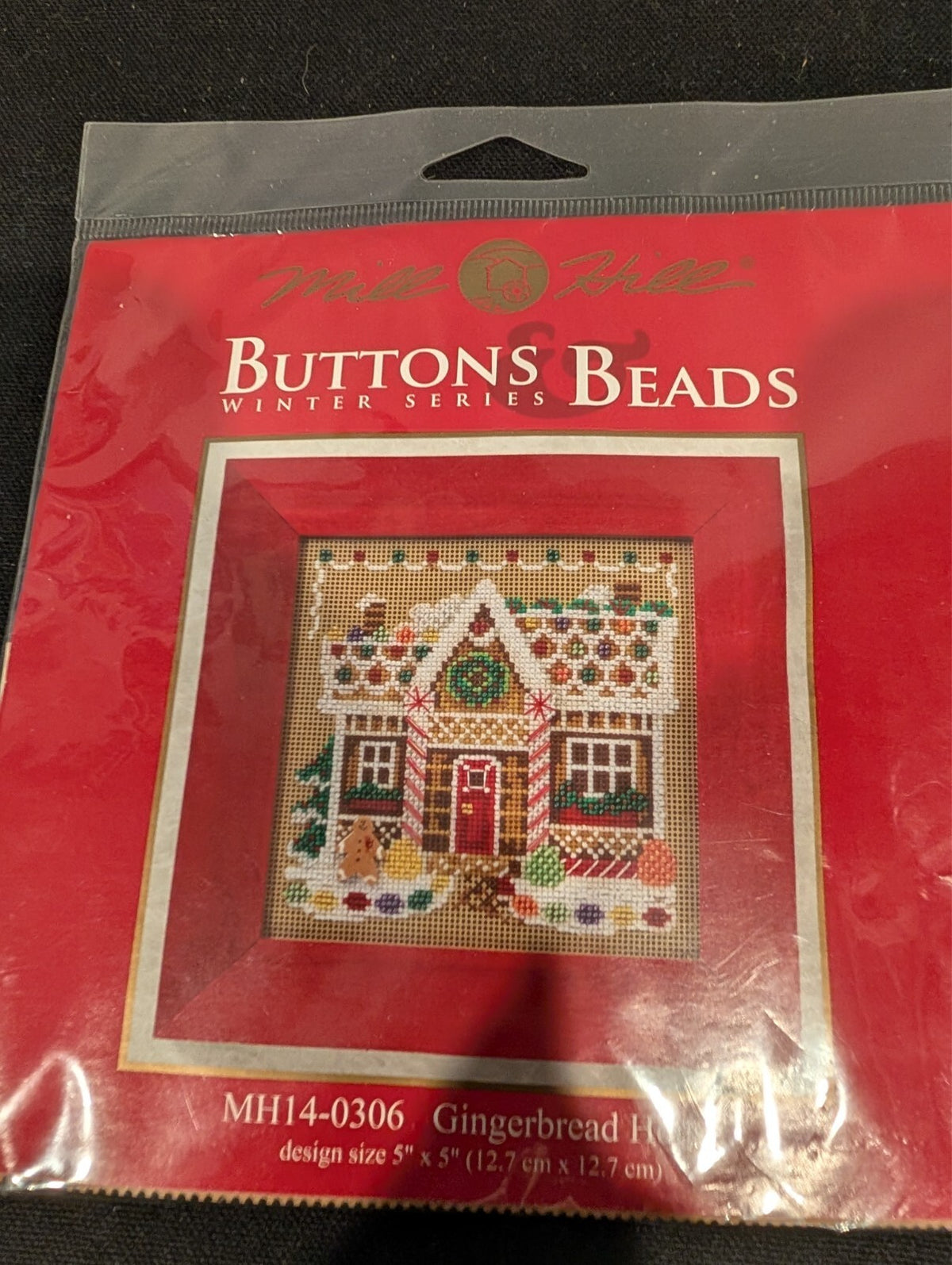 3 Holiday Craft Kits Mill Hill Gingerbread Dimensions Llama Tea Light Ornament