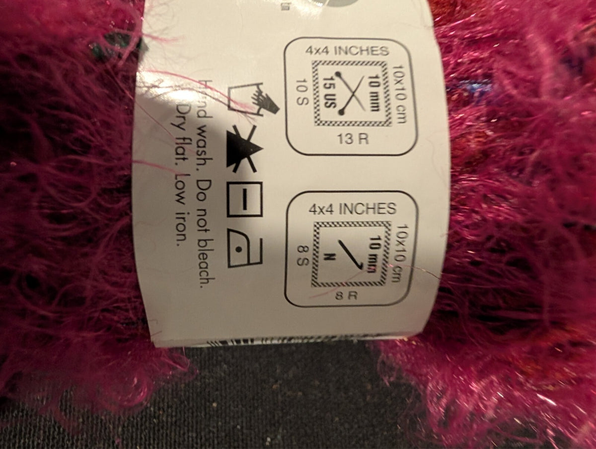 4 Skeins No Boundaries Eyelash Fun Fur Novelty Yarn Berry Pink Wool Blend 200g