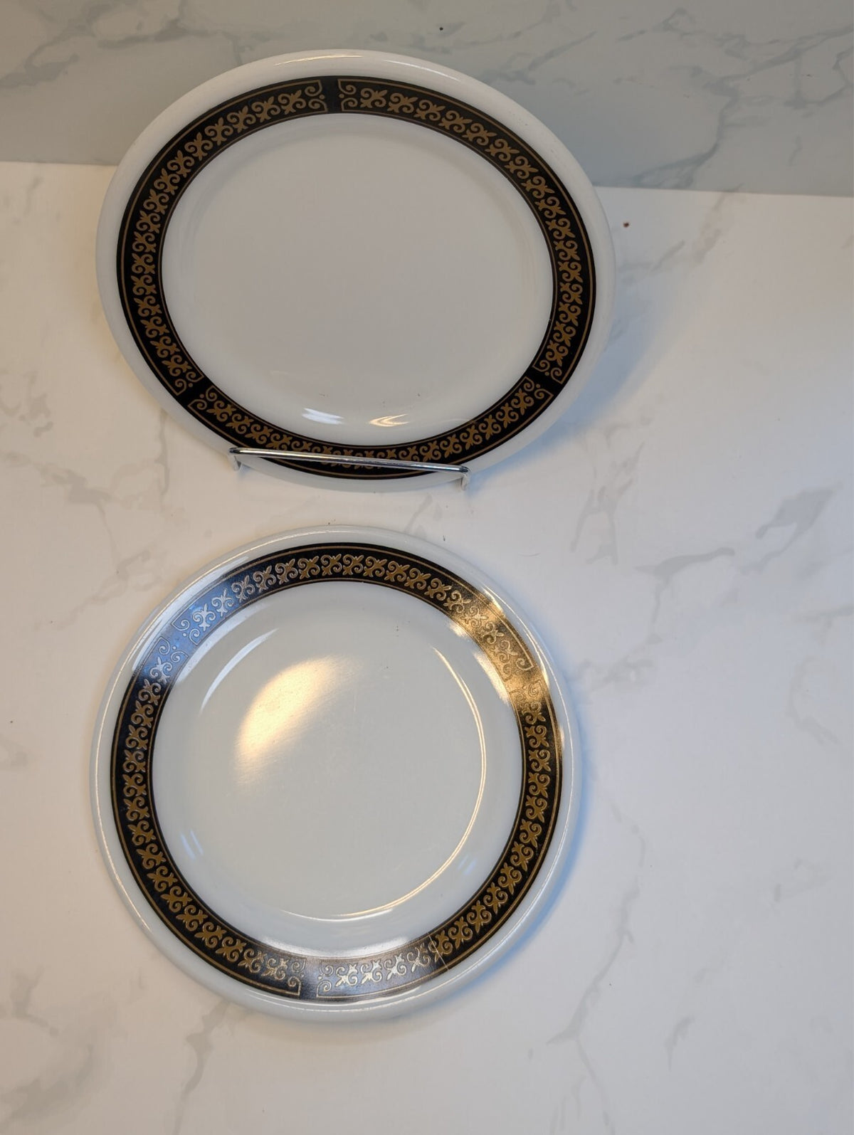 Pyrex Tableware Corning White Milk Glass Salad Plate Ebony Fleur-de-Lis 704-22
