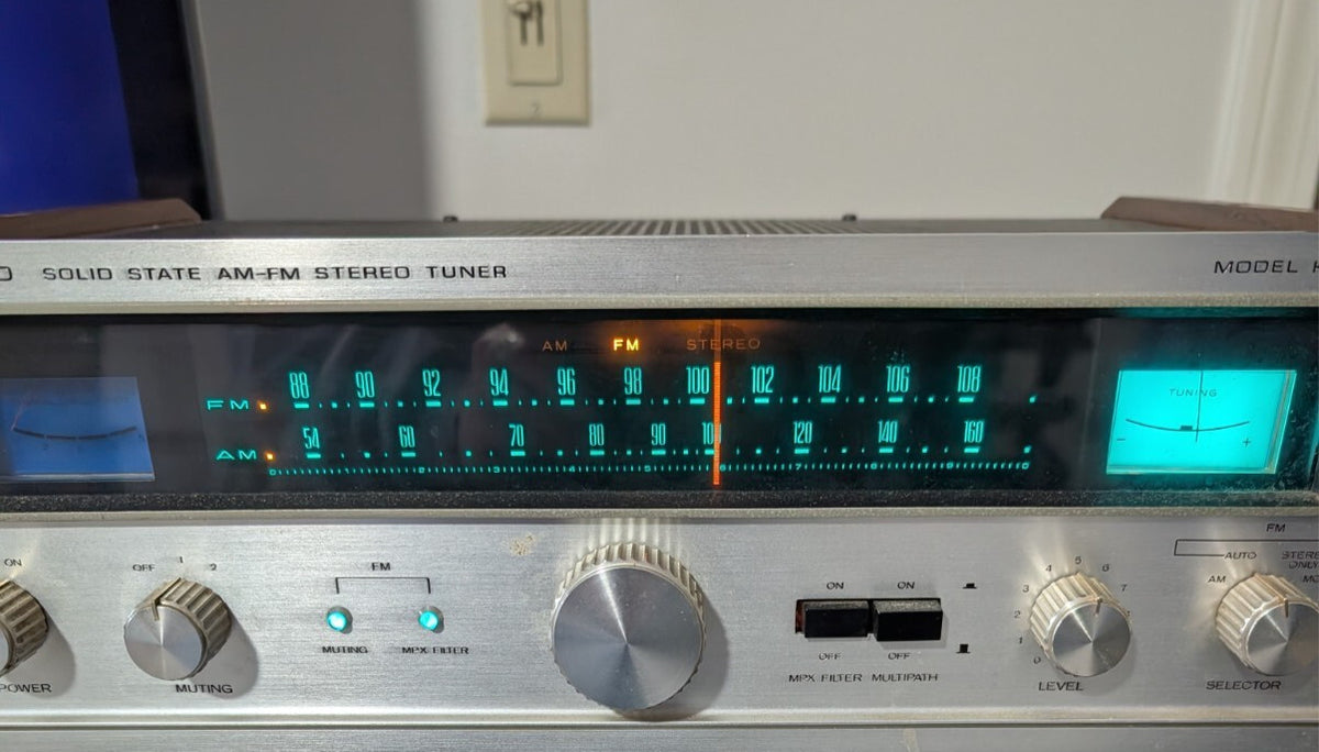 Kenwood KT-7001 AM FM Stereo Tuner Solid State Wood Case Audio HiFi 1970s