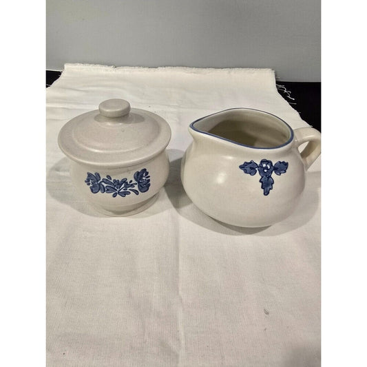 Pfaltzgraff Yorktown Light Blue Sugar & Creamer