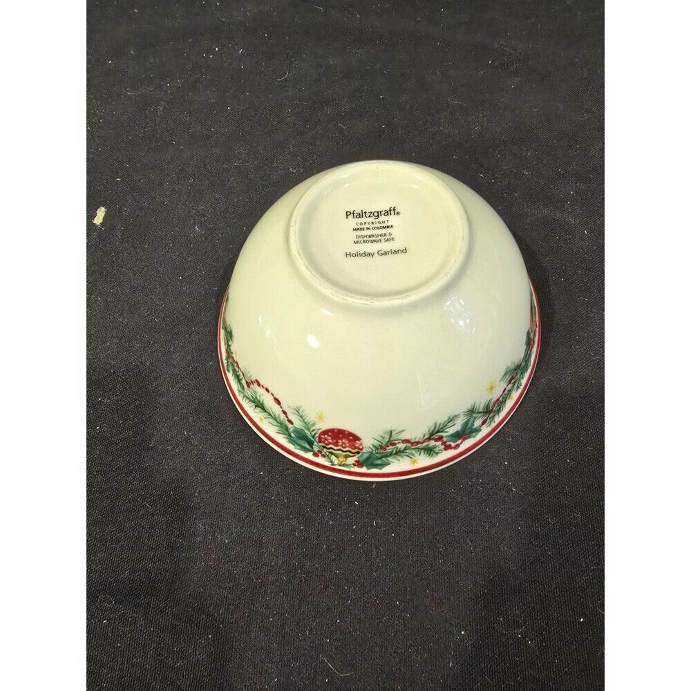 Pfaltzgraff Holiday Garland Christmas Cereal / Soup Bowl – 6" Holly &Ornaments