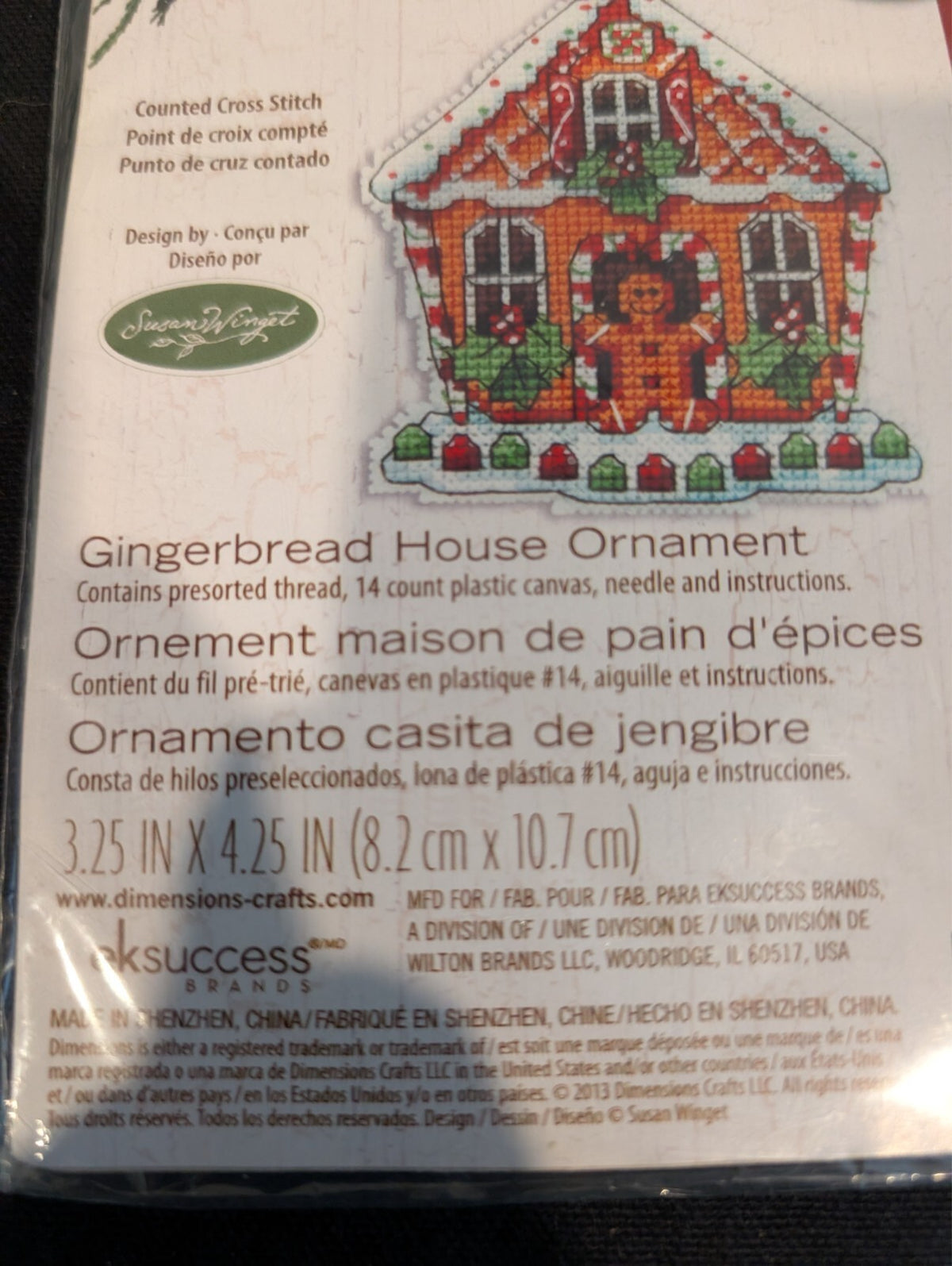 Dimensions Gingerbread House Ornament Kit 70-08917 Susan Winget Plastic Canvas