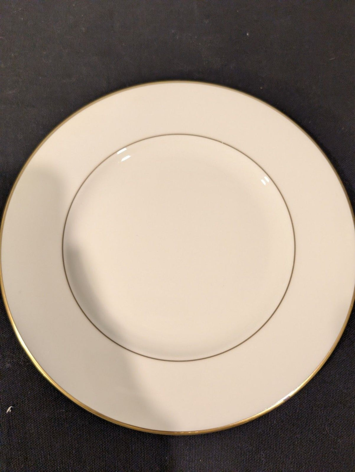 Heinrich Royal Gold Salad Plates Set of 4 – 8.75" – Villeroy & Boch W. German