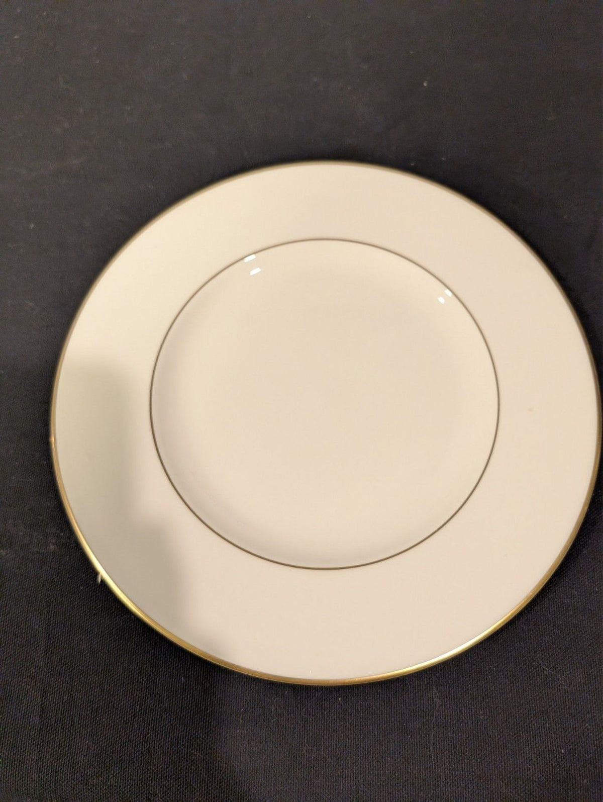 Heinrich Royal Gold Salad Plates Set of 4 – 8.75" – Villeroy & Boch W. German