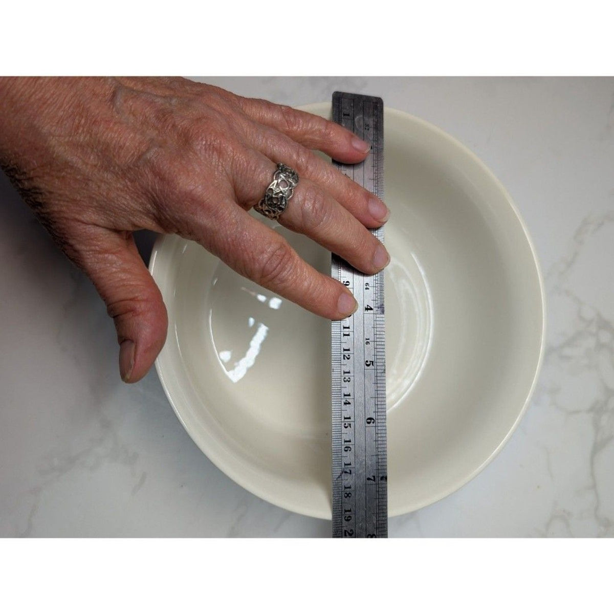 Lenox Holiday Dimensions Collection 7 5/8" Round Vegetable Serving Bowl USA