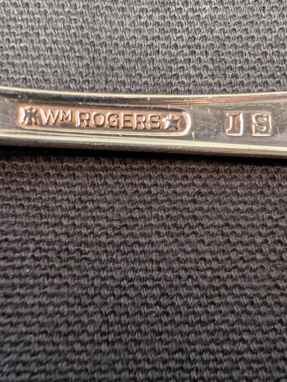 WM Rogers Precious Mirror Silverplate Flatware Set 41 Pc with Chest