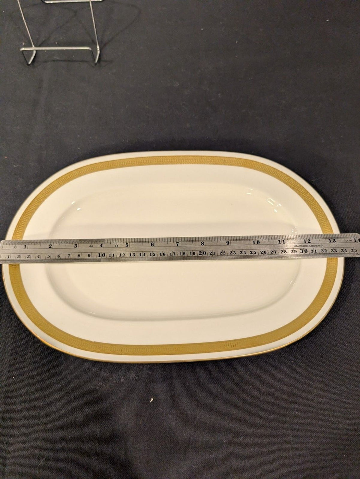 Heinrich Gold Brocade 13.5" Oval Serving Platter – Villeroy & Boch W. Germany
