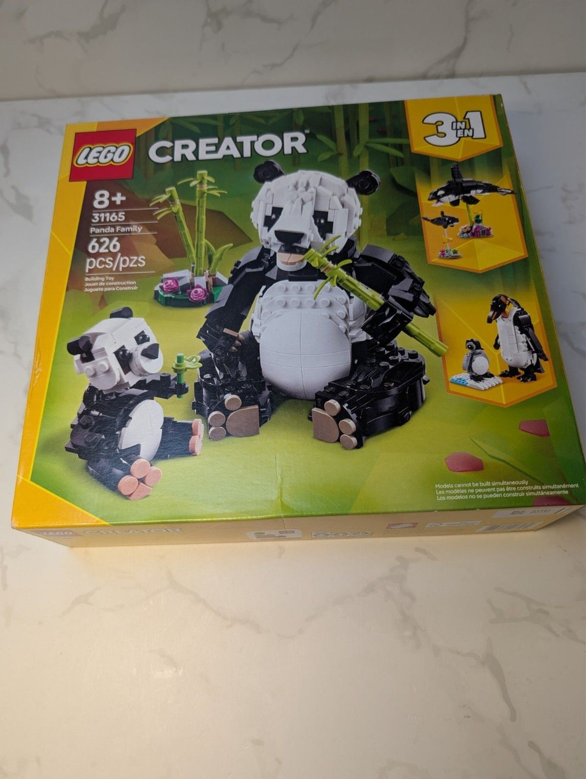 LEGO Creator 31165 Panda Family 3 in 1 Set Factory Sealed 626 Pieces