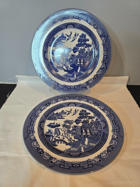 Set of 2 Johnson Bros Blue Willow 10 3/4" Dinner Plates - England