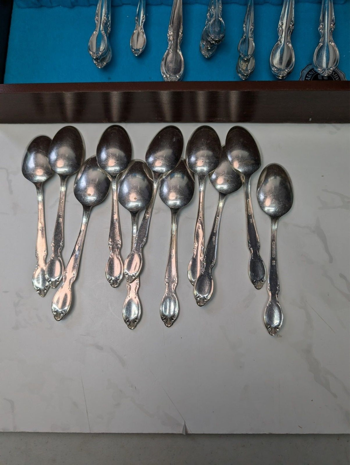 WM Rogers Precious Mirror Silverplate Flatware Set 41 Pc with Chest