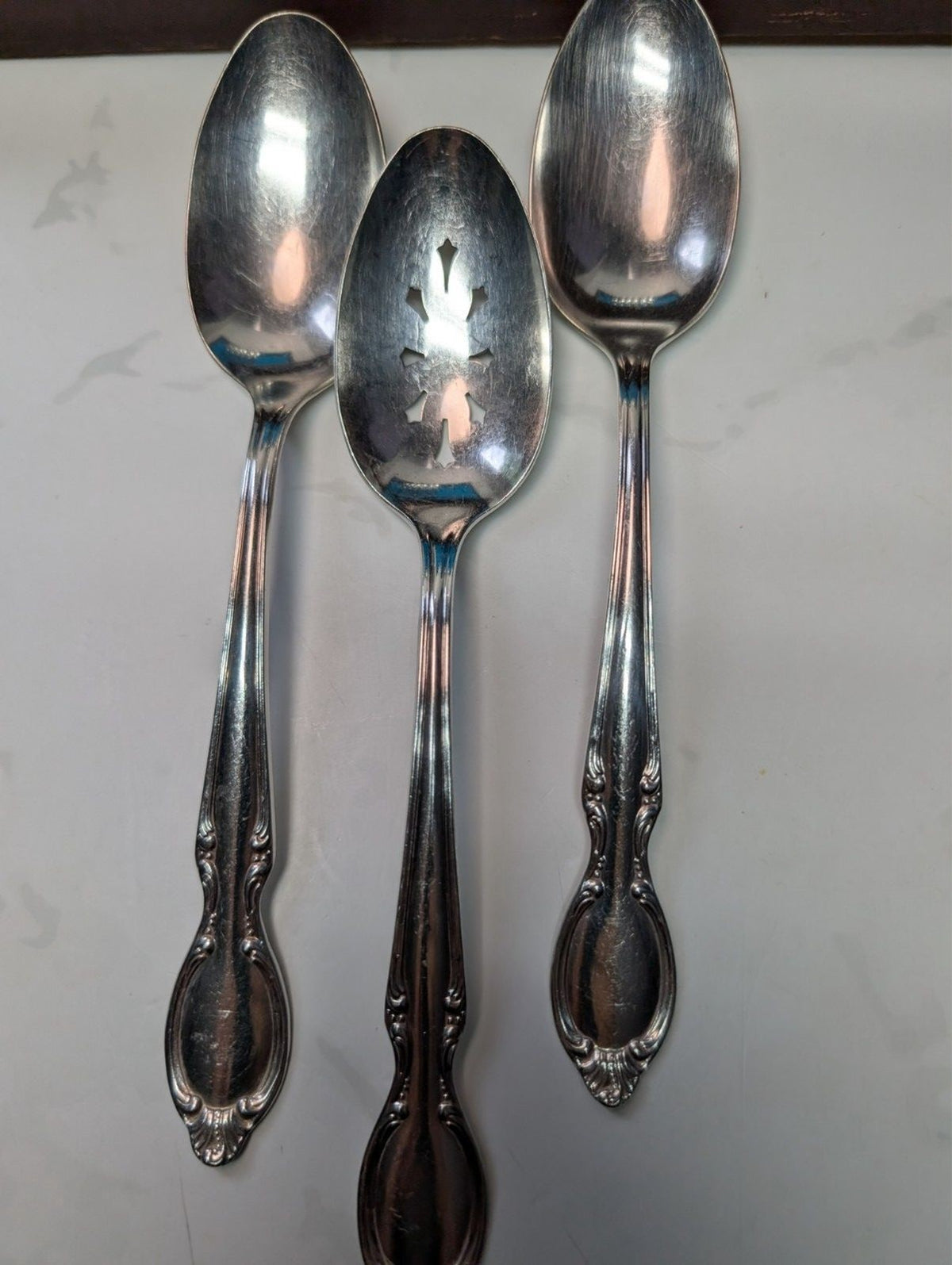 WM Rogers Precious Mirror Silverplate Flatware Set 41 Pc with Chest