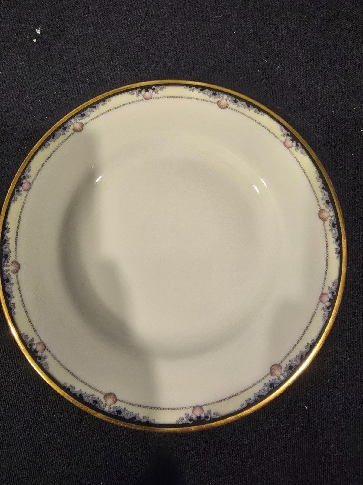 4 Royal Doulton “Rhodes” H.5099 Bread & Butter Plates – English Fine Bone China