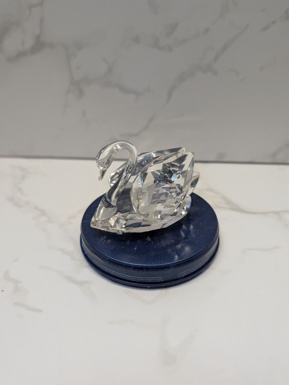 Swarovski Crystal Swan Figurine Clear Faceted w Original Box Austria Mid Size