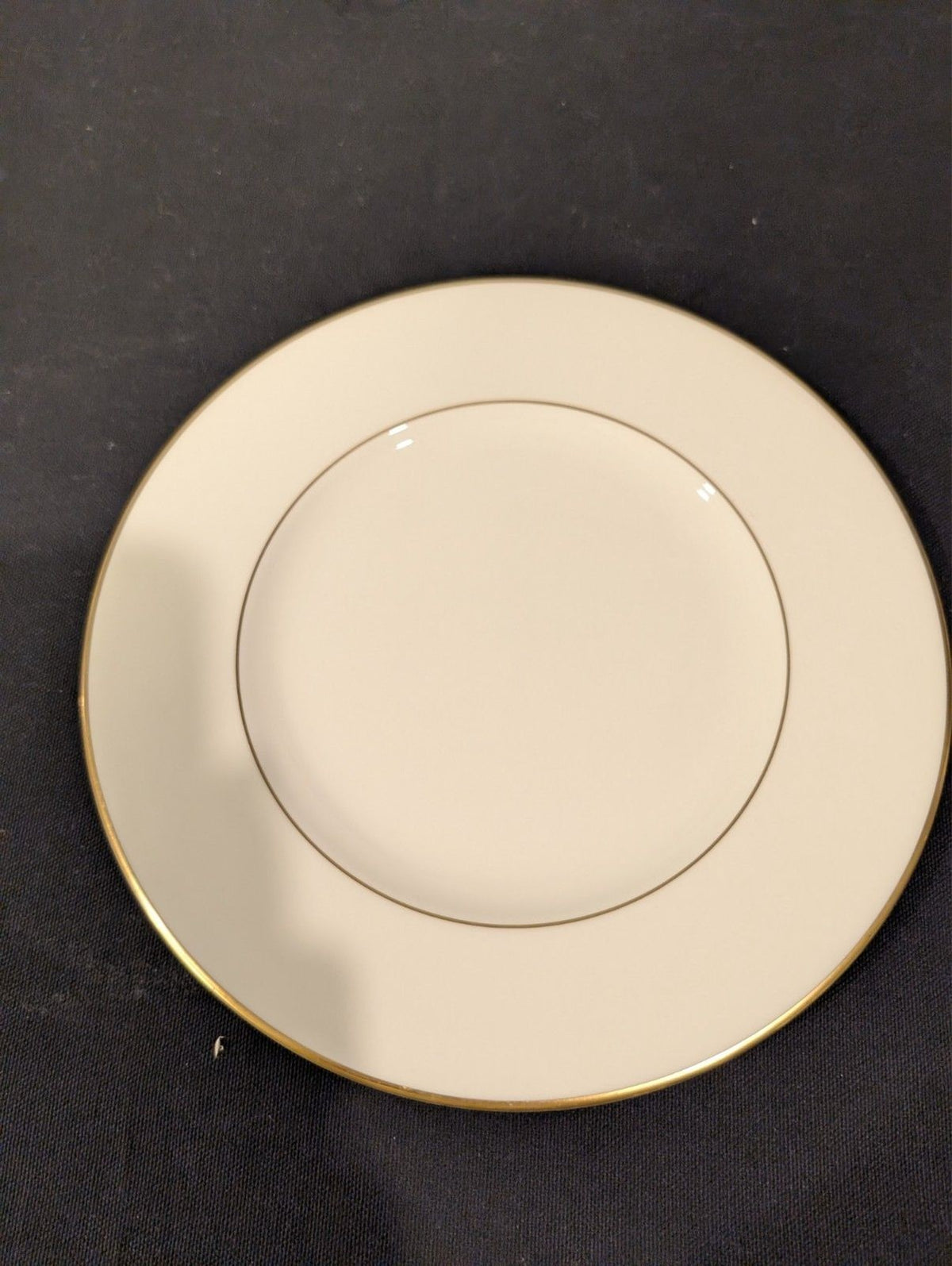 Heinrich Royal Gold Salad Plates Set of 4 – 8.75" – Villeroy & Boch W. German