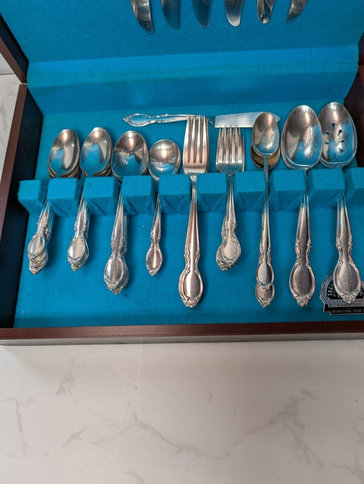 WM Rogers Precious Mirror Silverplate Flatware Set 41 Pc with Chest