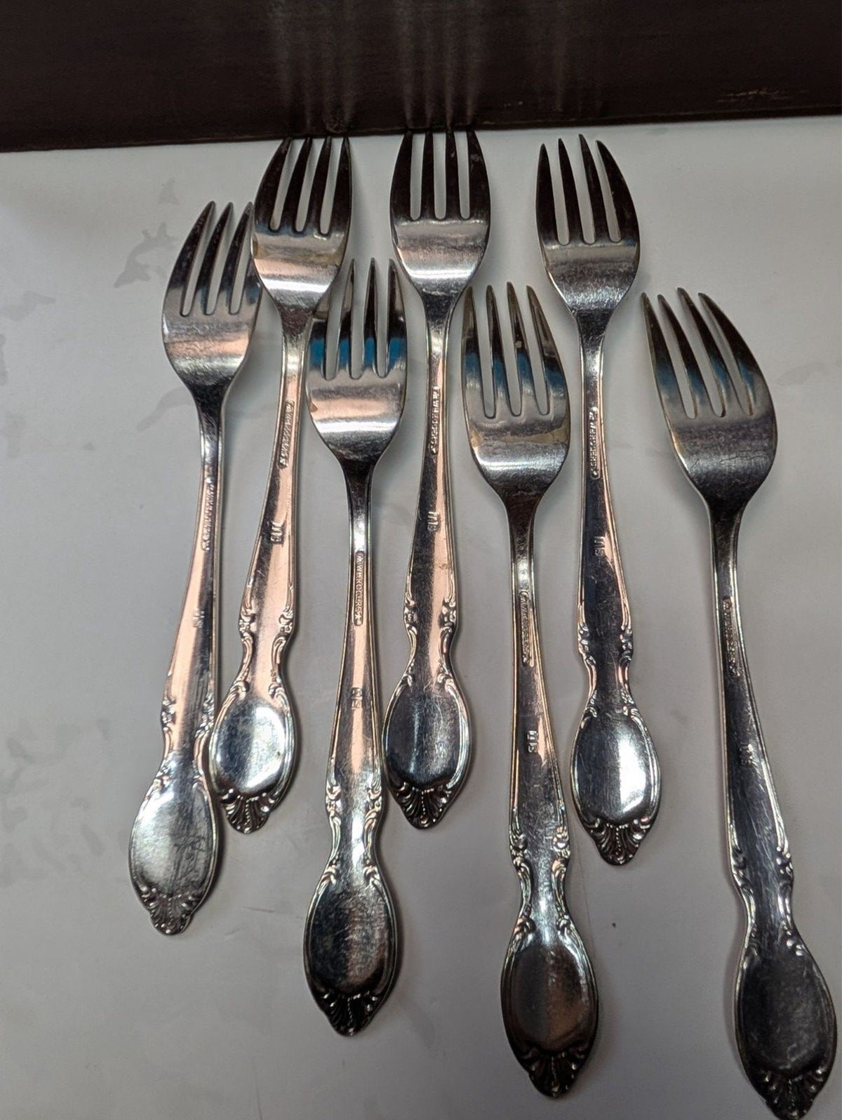 WM Rogers Precious Mirror Silverplate Flatware Set 41 Pc with Chest