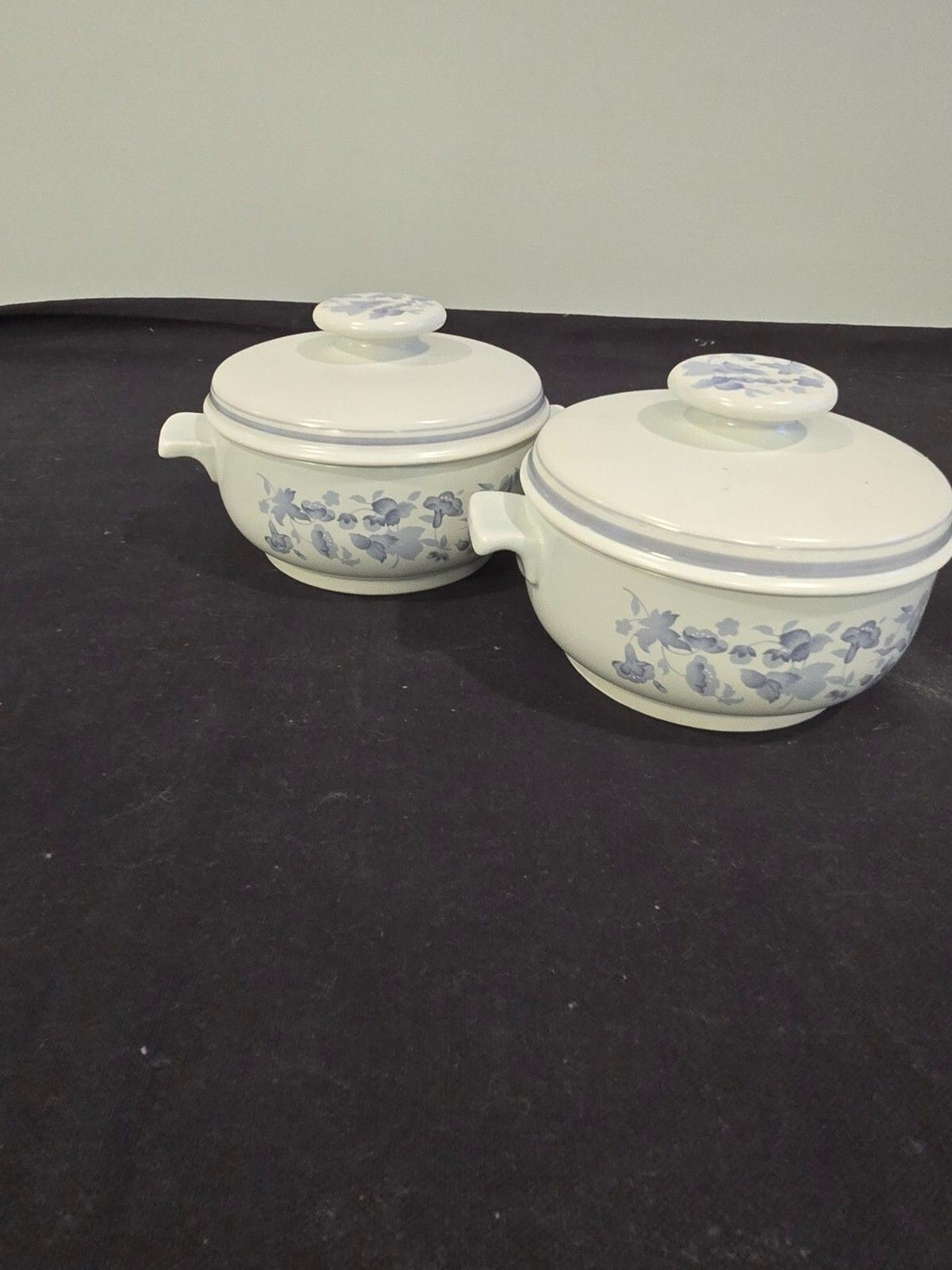 Set of 2 Royal Doulton Shadow Play Lambethware Individual Casserole & Lid
