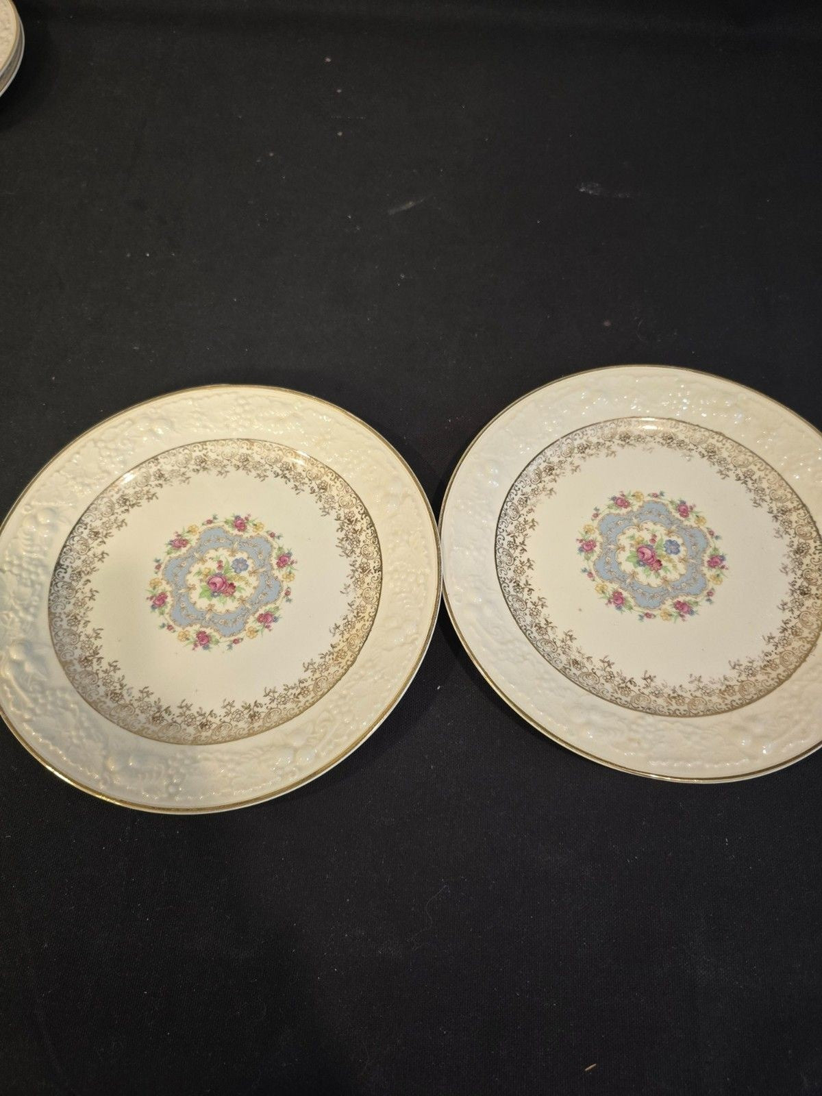 4 Homer Laughlin Theme D6195 Dinner Plates  Eggshell Embossed Gold Floral 1956