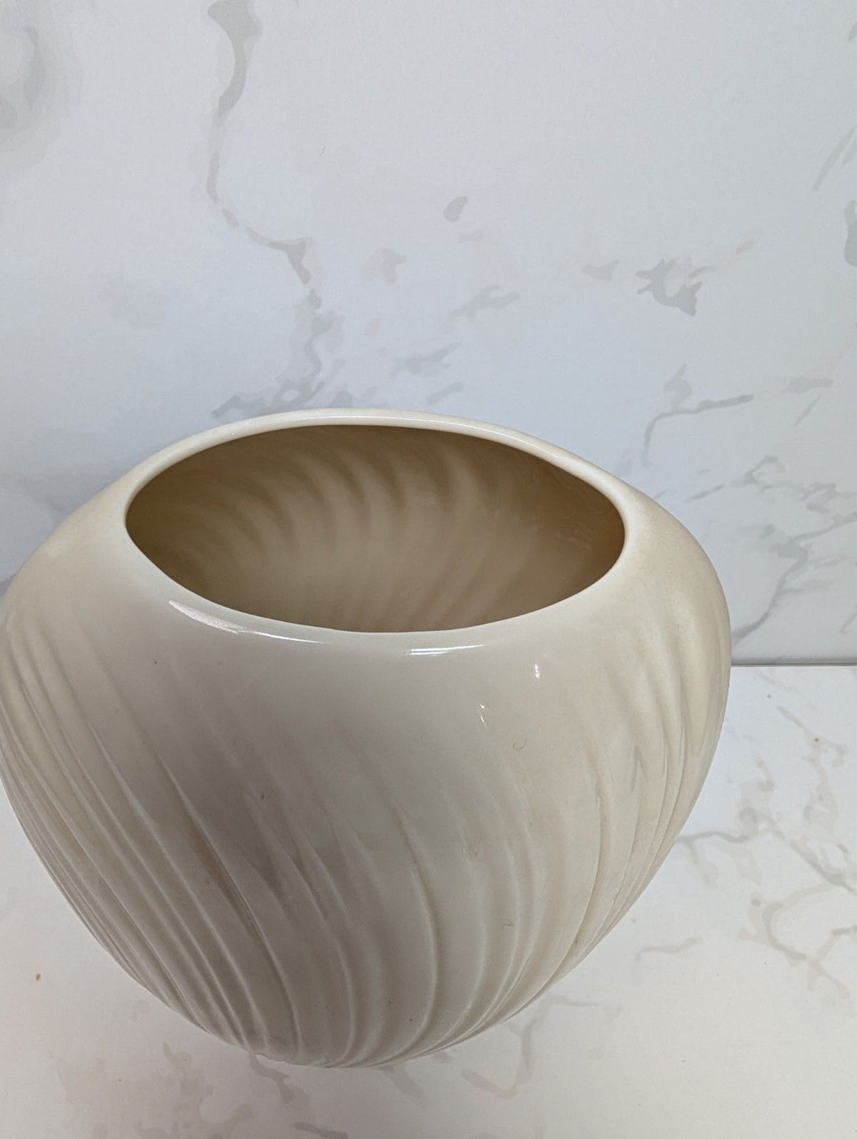 Lenox Ivory Ribbed Porcelain Vase Made in USA 8" Modern Swirl