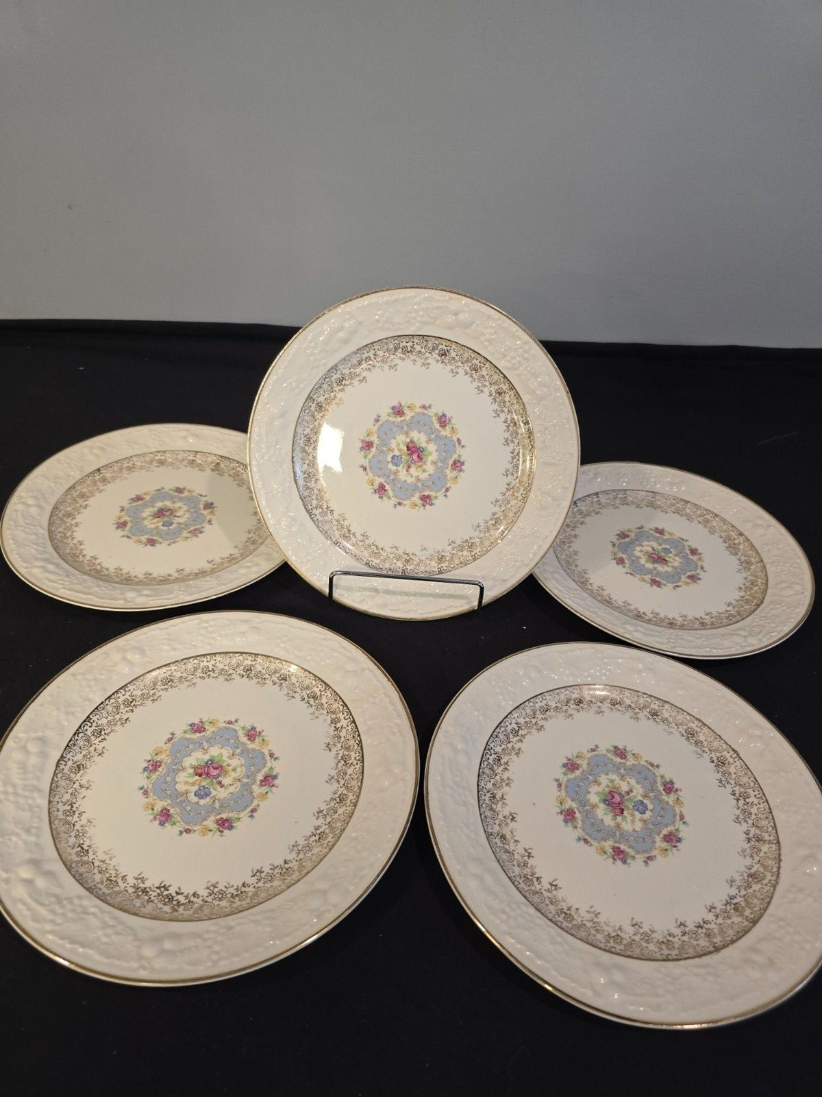 4 Homer Laughlin Theme D6195 Dinner Plates  Eggshell Embossed Gold Floral 1956