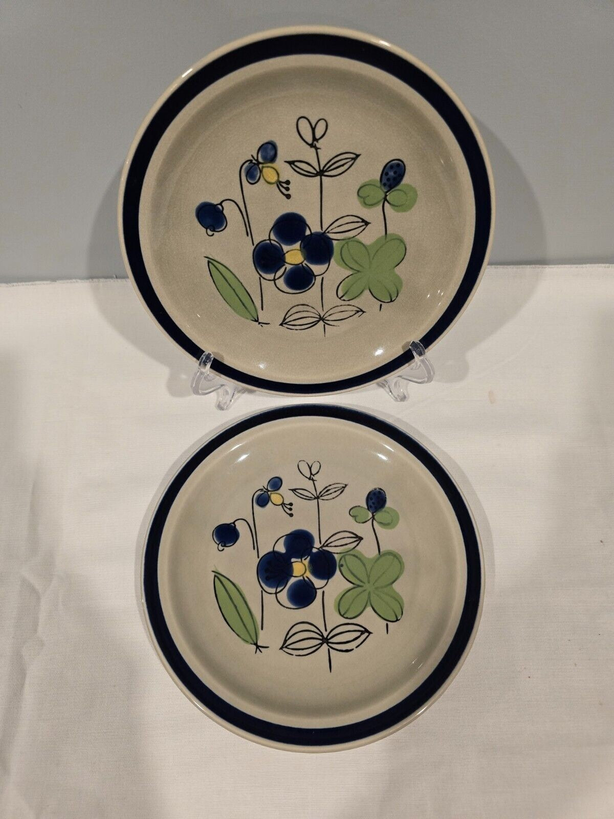 Set of 2 Quasar Petit Fleur Sy-9873R Salad Plate Stone Ware Japan Hand painted