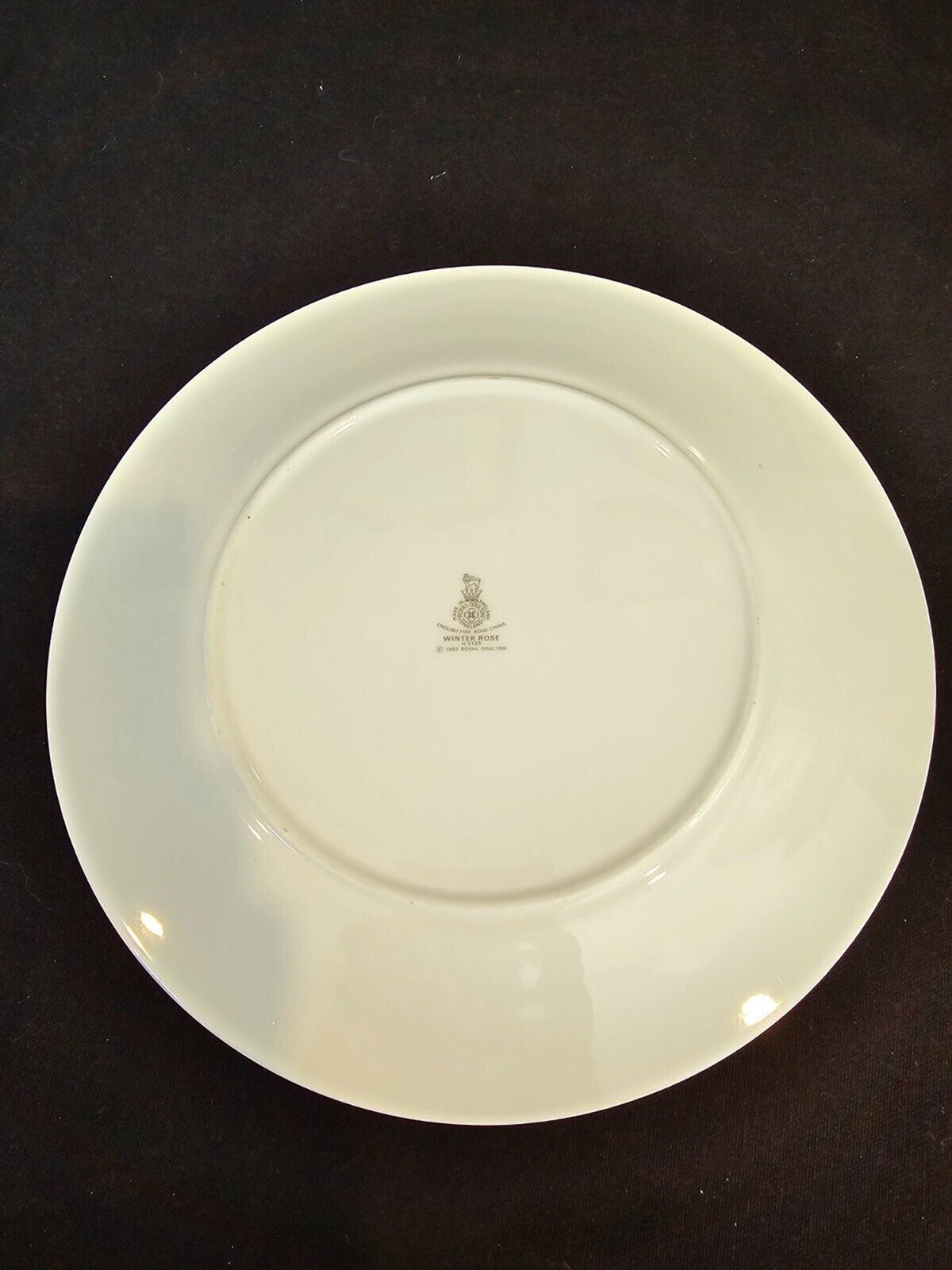 Set of 4 Royal Doulton Winter Rose H5129 10 1/2" Dinner Plates