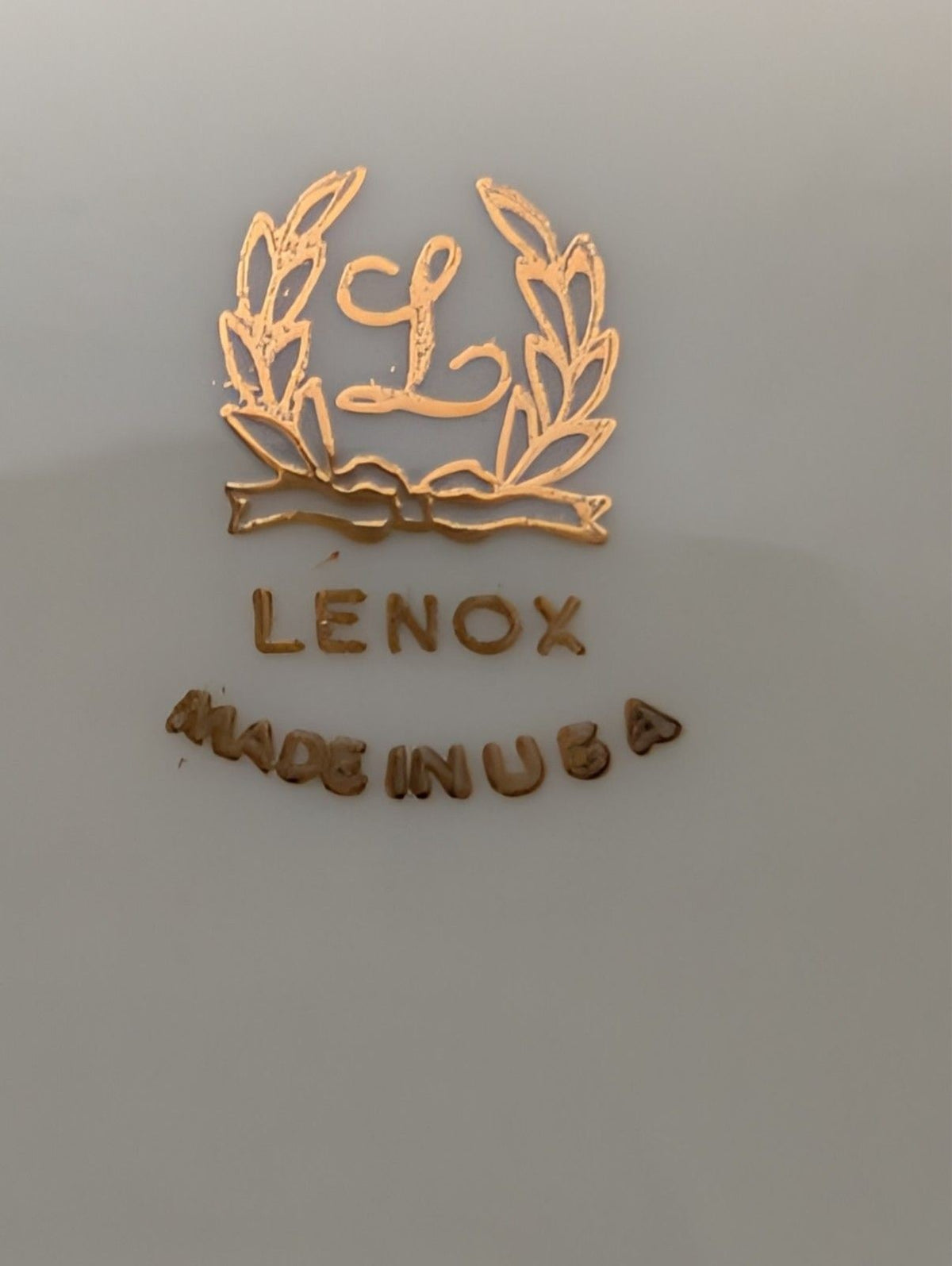Lenox Vineyard Embossed Grapes 13" Chop Plate Round Platter Ivory Gold USA