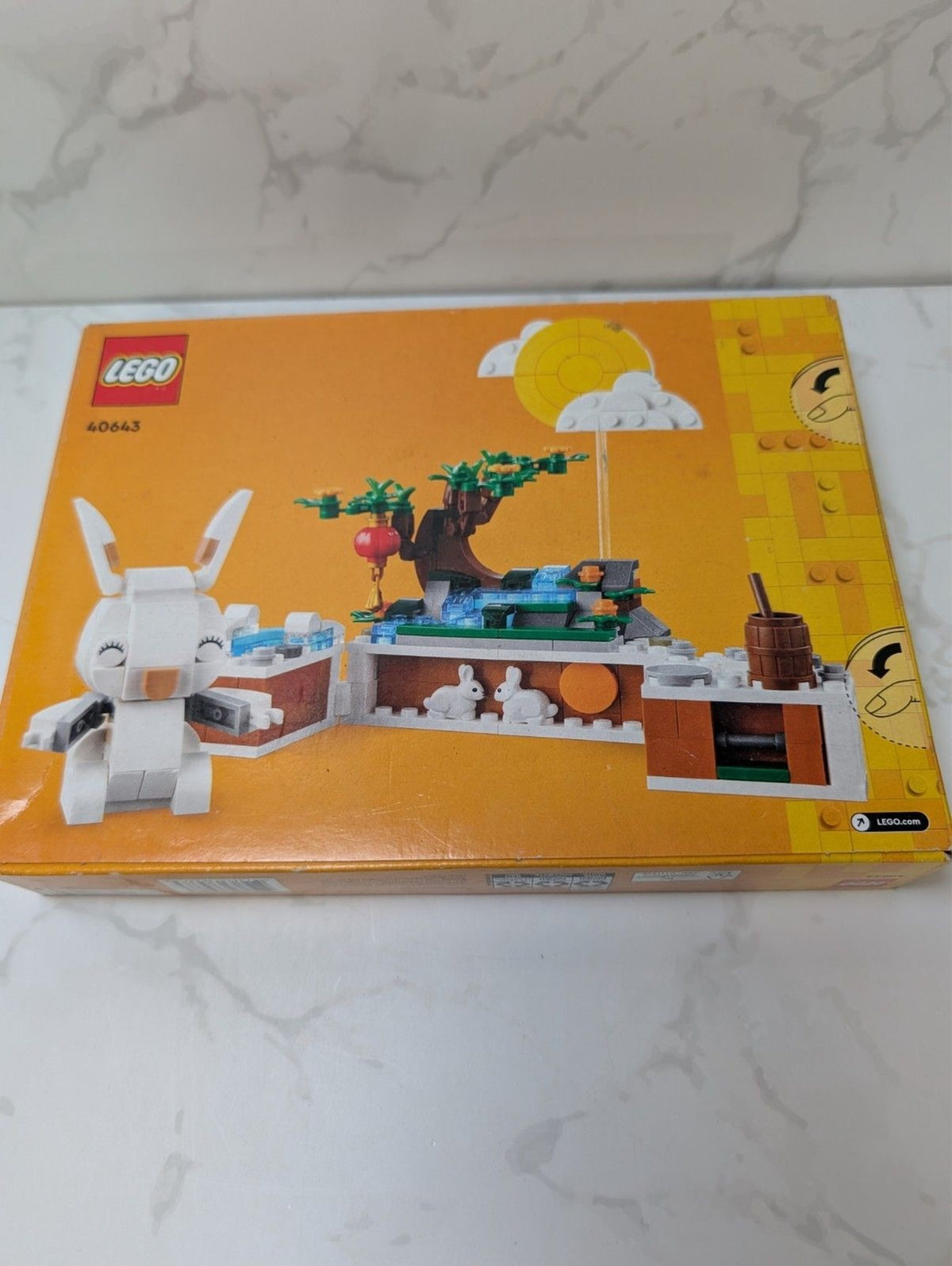 LEGO 40643 Jade Rabbit Lunar New Year Building Set Sealed Damaged Box