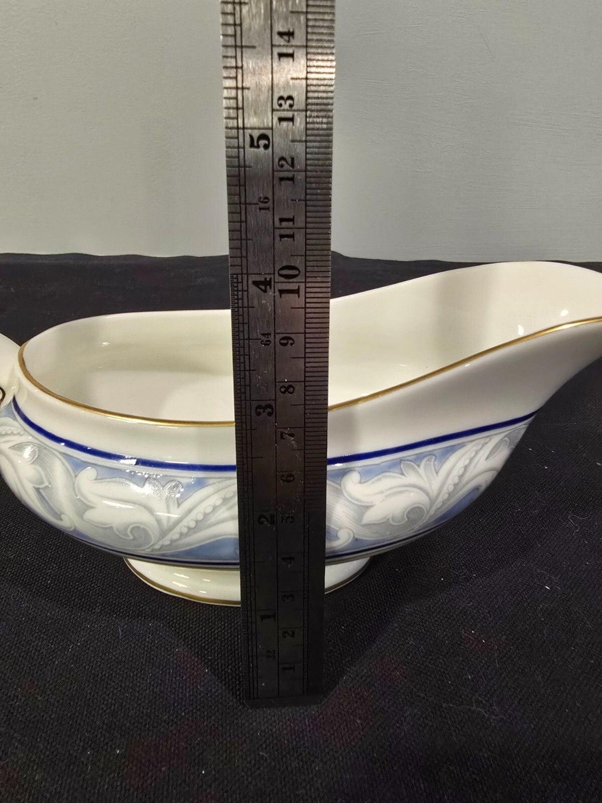 Royal Doulton The Tewkesbury Gravy Boat & Under Plate ~bone china~England-H4811