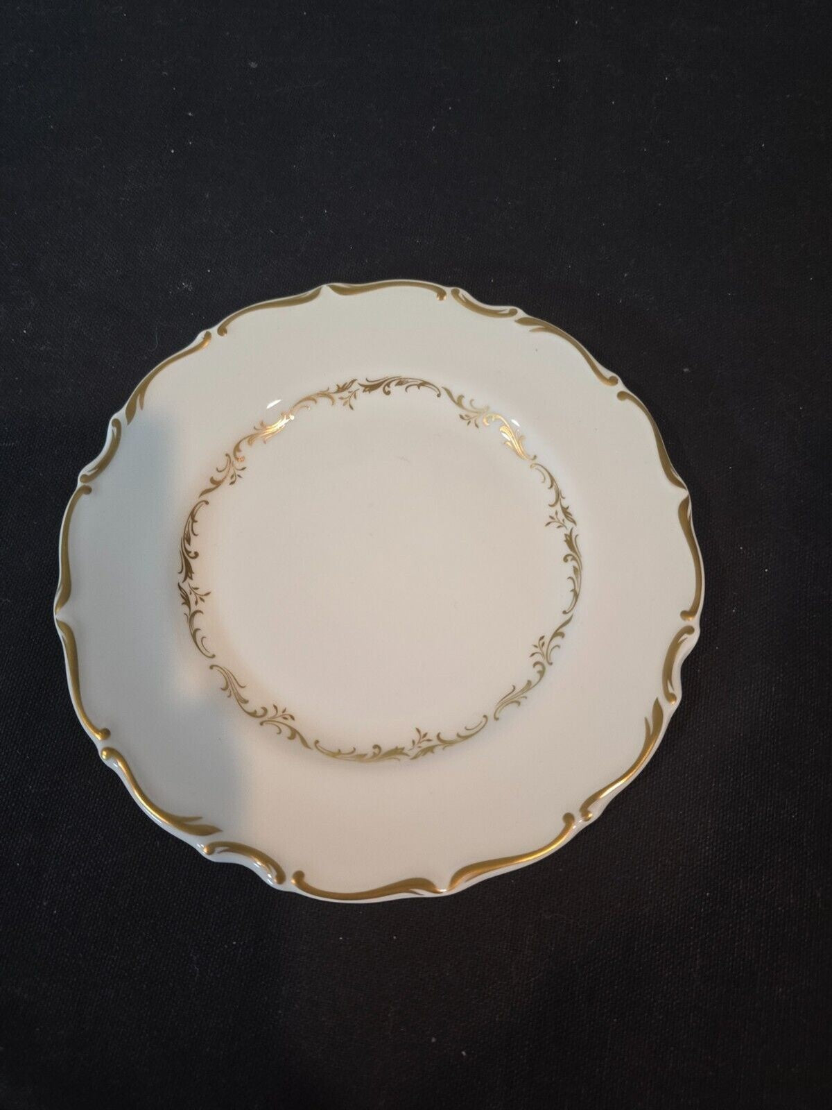 Set 4 Royal Doulton Richelieu White/Gold 6.5" Bread & Butter/Dessert Plate H4957