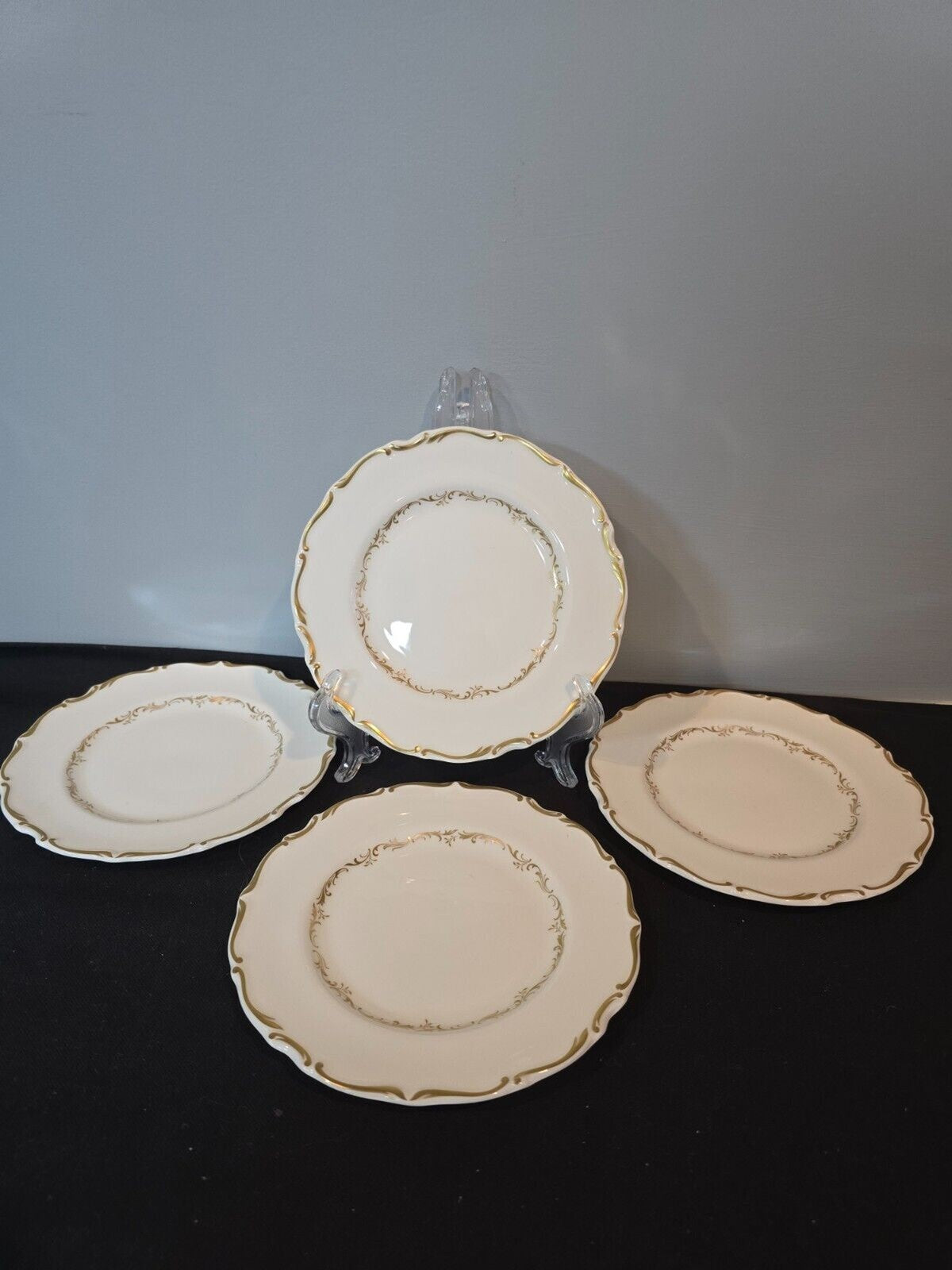 Set 4 Royal Doulton Richelieu White/Gold 6.5" Bread & Butter/Dessert Plate H4957
