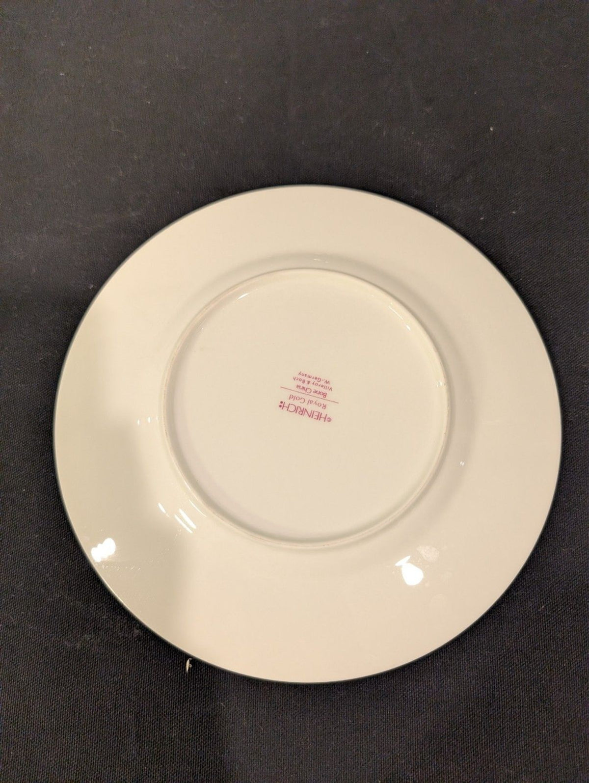 Heinrich Royal Gold Salad Plates Set of 4 – 8.75" – Villeroy & Boch W. German