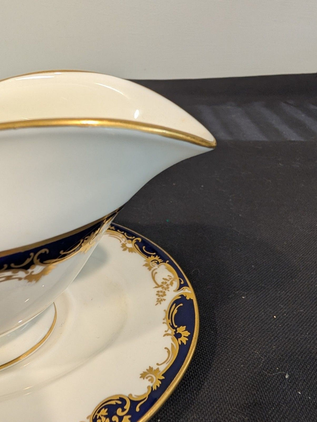 Minton Versailles Gravy Boat with Underplate – Vintage Bone China