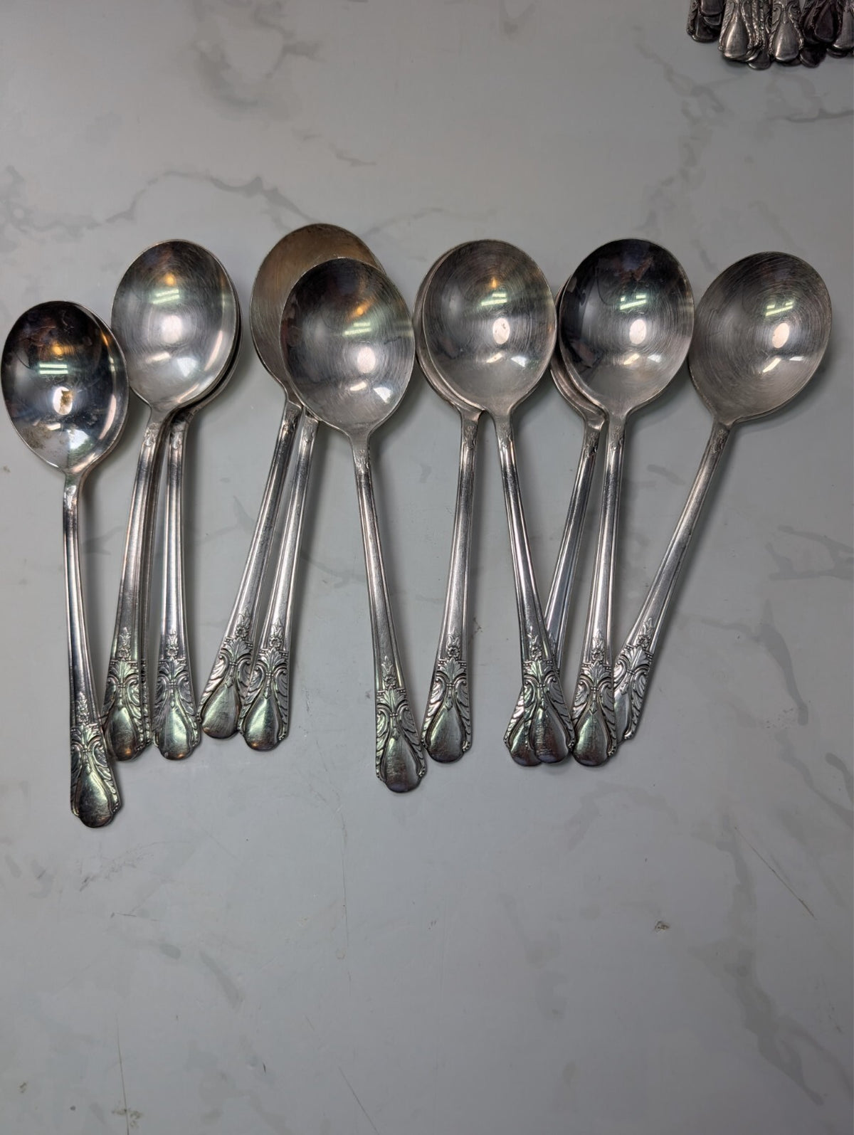 Vintage Wm Rogers Avalon Cabin Silverplate Flatware 90 Pc Service for 12