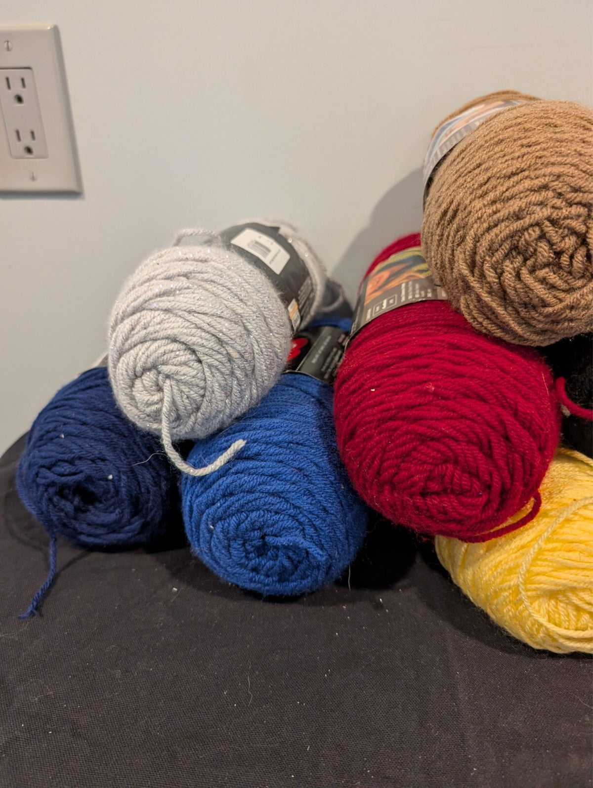 Red Heart Super Saver Yarn Lot 11 Skeins 7 oz 100% Acrylic Assorted Colors