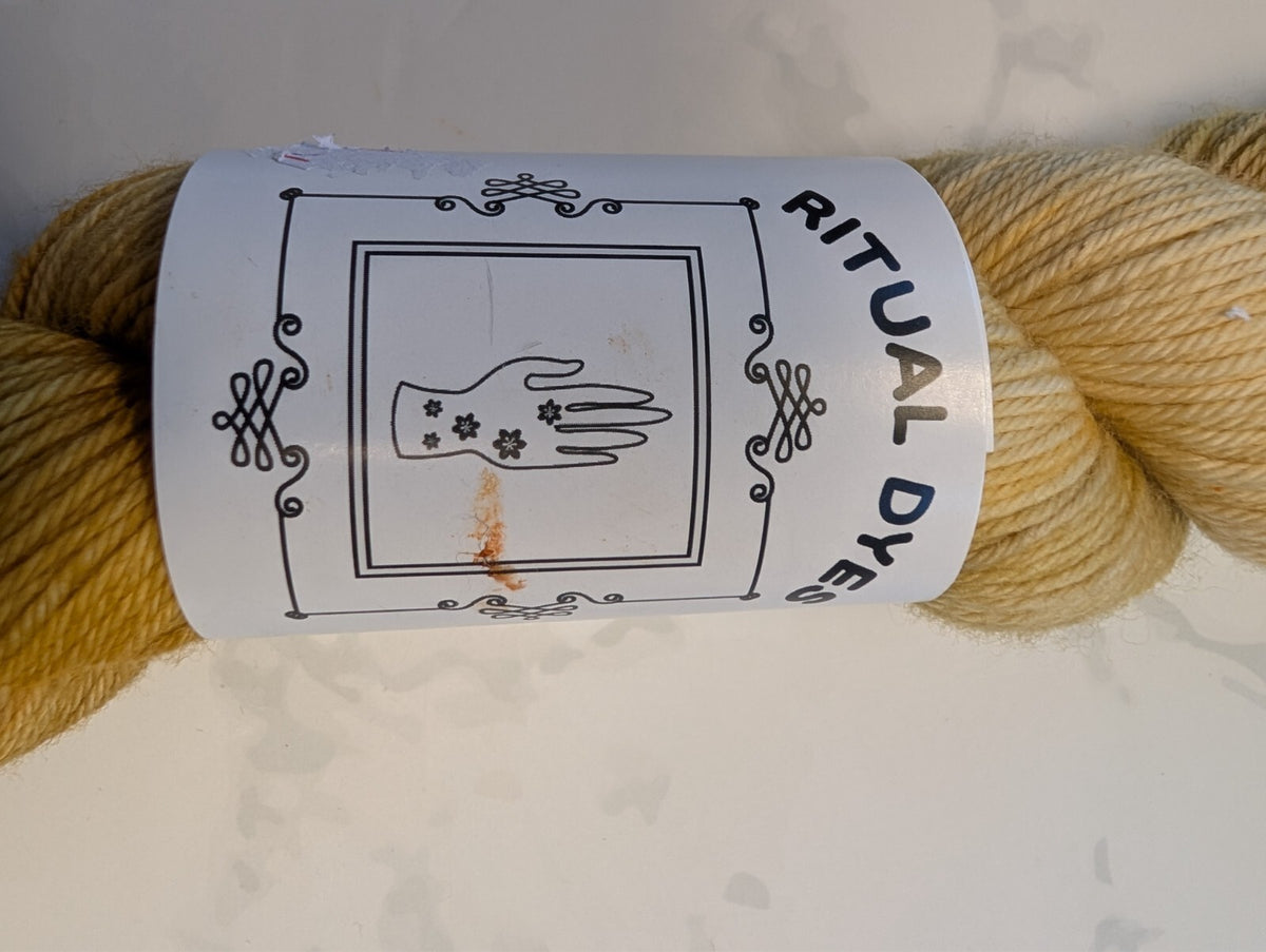 4 Skeins Indie Hand Dyed DK Yarn Ritual Dyes The Yarn Addict Co Hidden Pond 430g