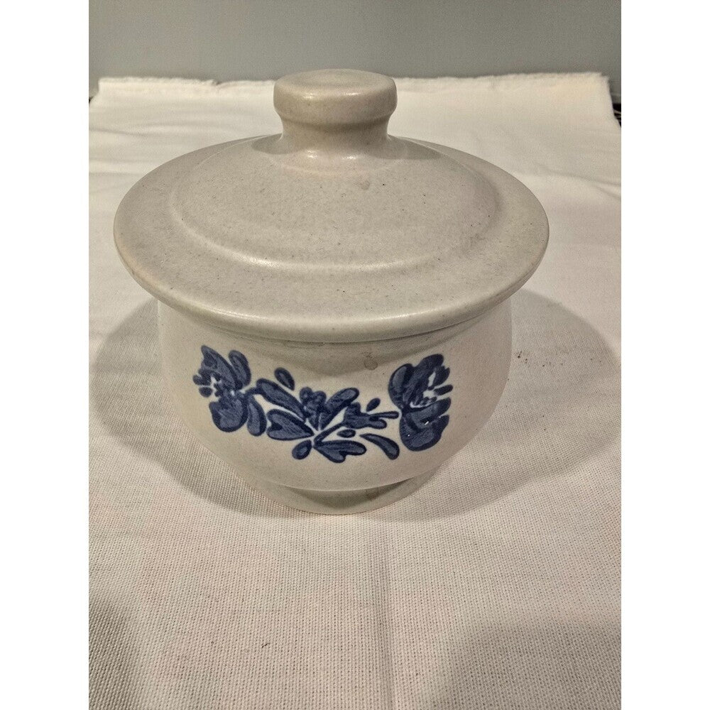 Pfaltzgraff Yorktown Light Blue Sugar & Creamer