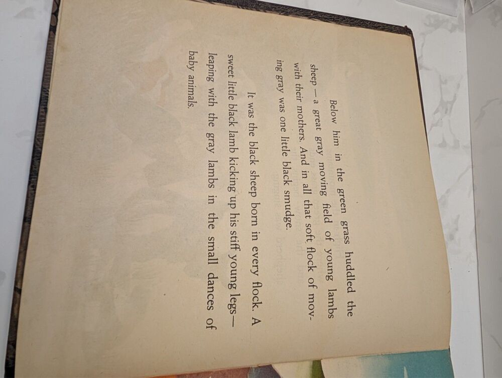 Little Lost Lamb by Golden MacDonal and Leodnard Weisgard (1945 First Edition)