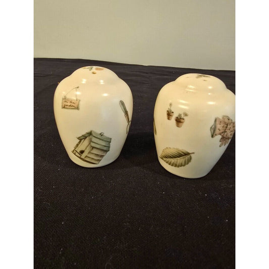 Pfaltzgraff Naturewood Salt & Pepper Shakers – Herb Print Stoneware